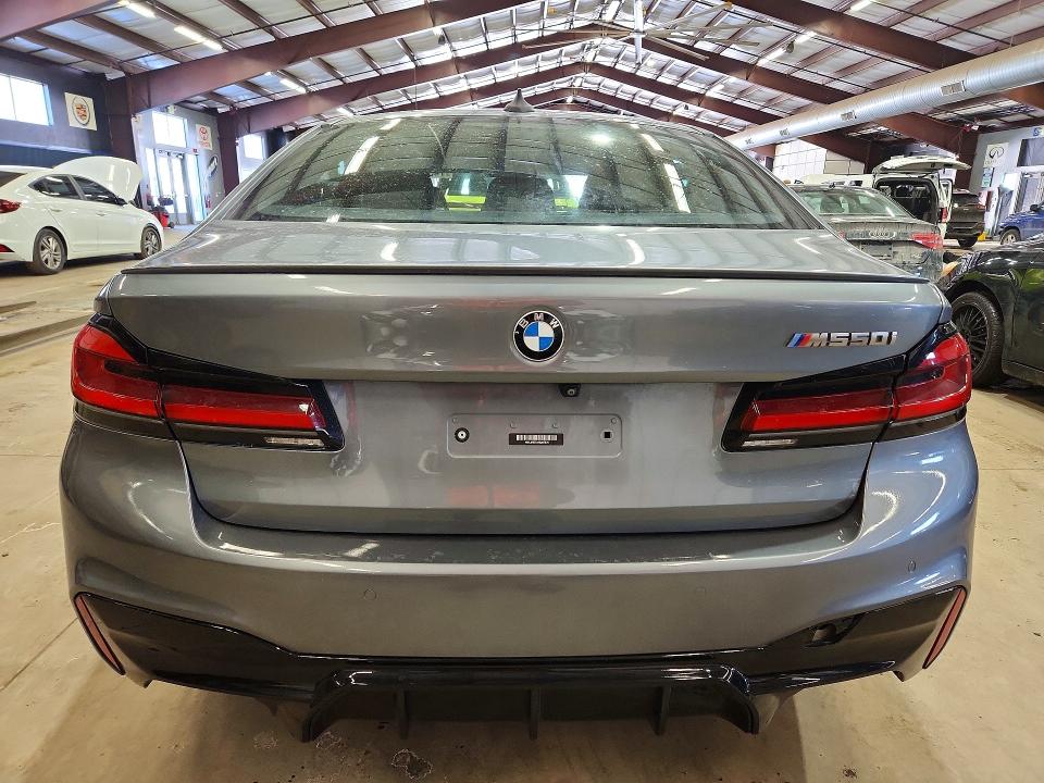 Photo 6 from auction – 2019 BMW M550XI with VIN WBAJB9C54KB287678