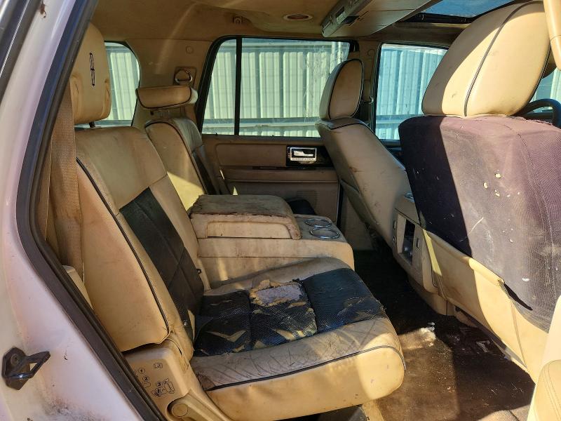 Photo 11 from auction – 2009 LINCOLN NAVIGATOR with VIN 5LMFU275X9EJ01969