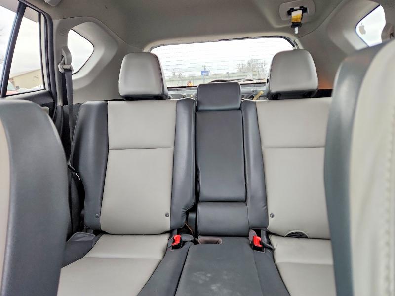 Photo 10 from auction – 2015 TOYOTA RAV4 LIMIT with VIN 2T3DFREV1FW301440
