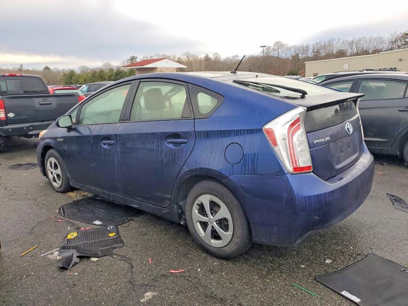 Photo 2 from auction – 2012 TOYOTA PRIUS with VIN JTDKN3DU2C1560822