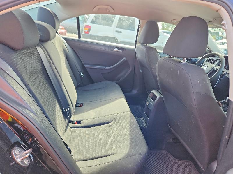 Photo 10 from auction – 2015 VOLKSWAGEN JETTA BASE with VIN 3VW2K7AJ6FM407312