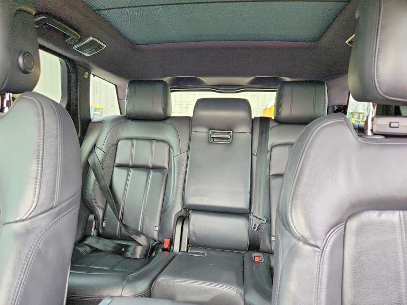 Photo 10 from auction – 2018 LAND ROVER RANGE ROVE with VIN SALWG2RK6JA407749