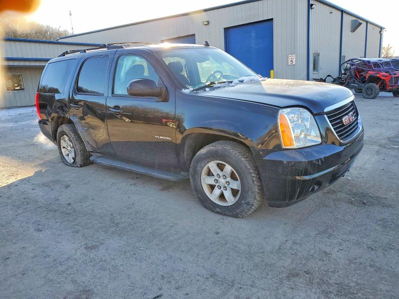 Photo 4 from auction – 2013 GMC YUKON SLE with VIN 1GKS2AE08DR286428
