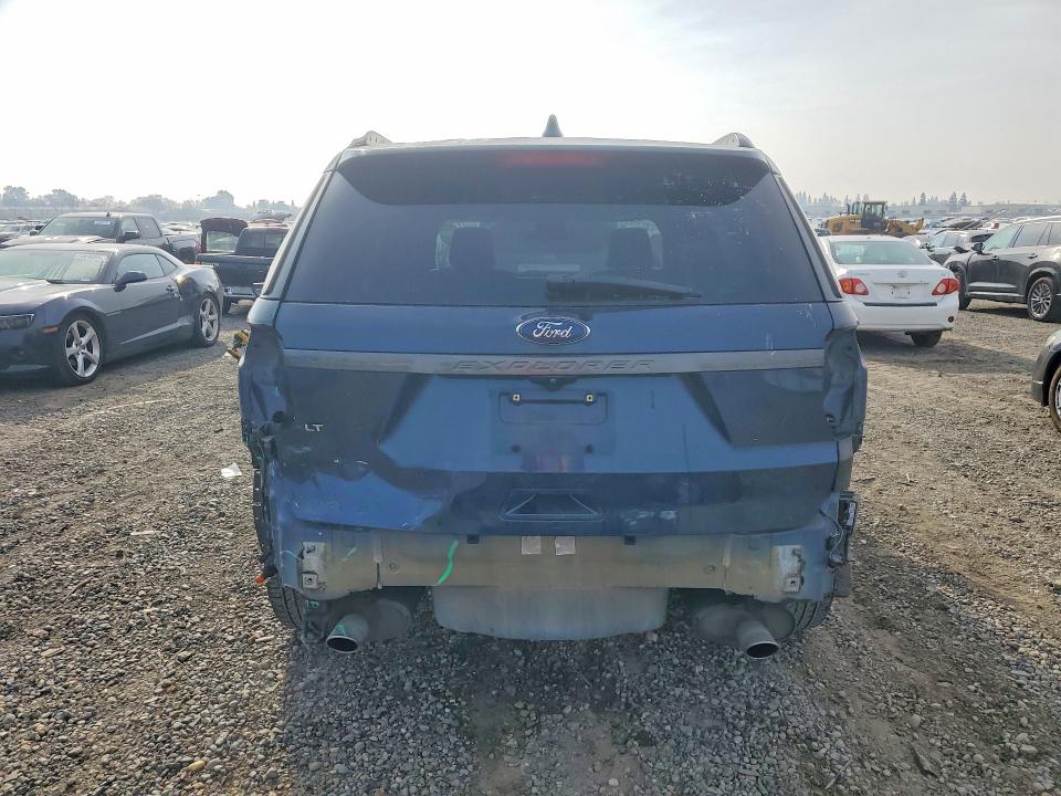 Photo 6 from auction – 2017 FORD EXPLORER with VIN 1FM5K7D84HGC89956