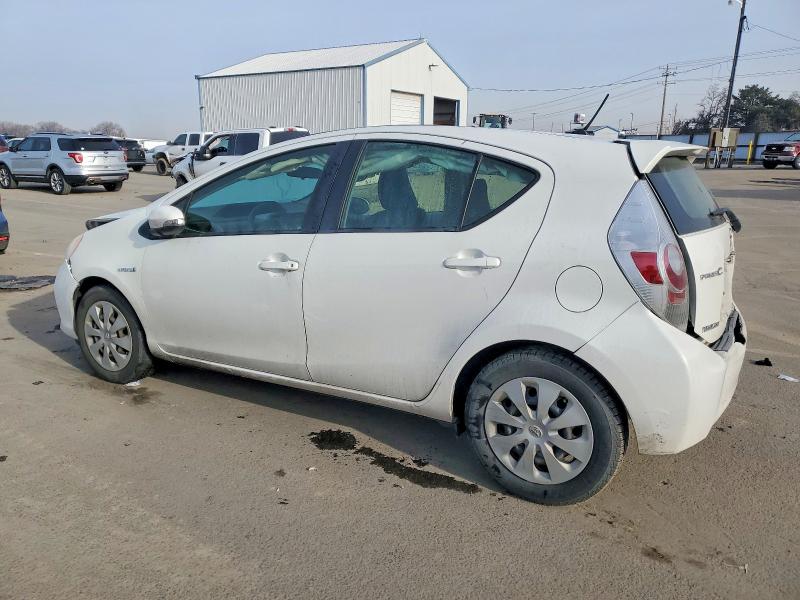 Photo 2 from auction – 2012 TOYOTA PRIUS C with VIN JTDKDTB31C1508580