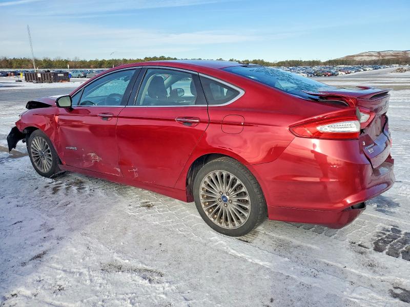 Photo 2 from auction – 2013 FORD FUSION with VIN 3FA6P0RU3DR355333