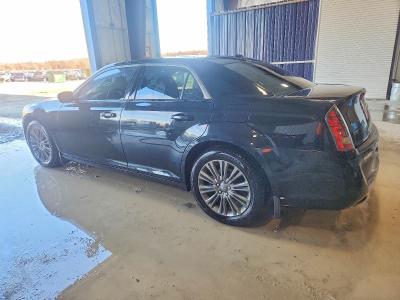 Photo 2 from auction – 2014 CHRYSLER 300C VARVA with VIN 2C3CCAJT4EH236029