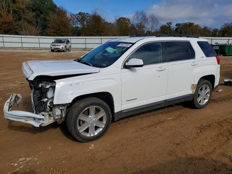 GMC TERRAIN SL 2011 with VIN 2CTALUEC0B6404257 - Photo from auction