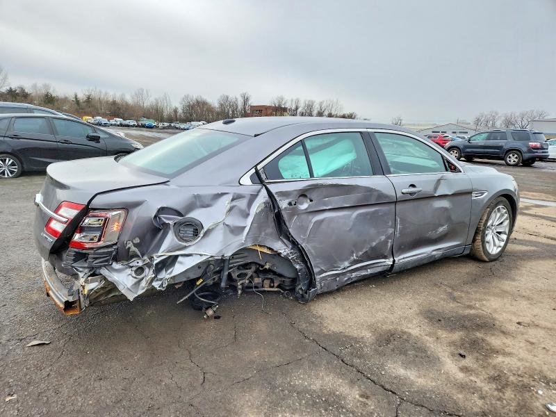 Photo 3 from auction – 2014 FORD TAURUS LIM with VIN 1FAHP2F85EG180037
