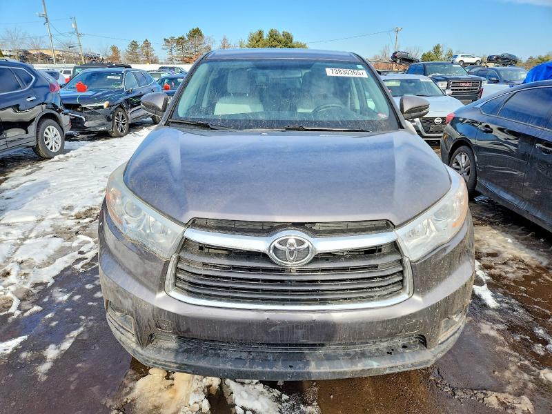 Photo 5 from auction – 2016 TOYOTA HIGHLANDER with VIN 5TDBKRFH0GS270647