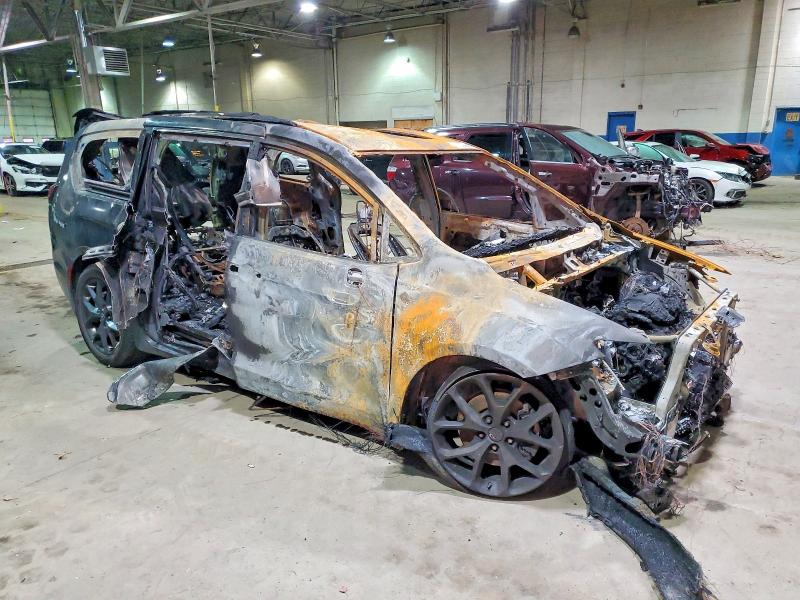 Foto 4 de la subasta – 2025 CHRYSLER PACIFICA L con VIN 2C4RC1GG6SR542512