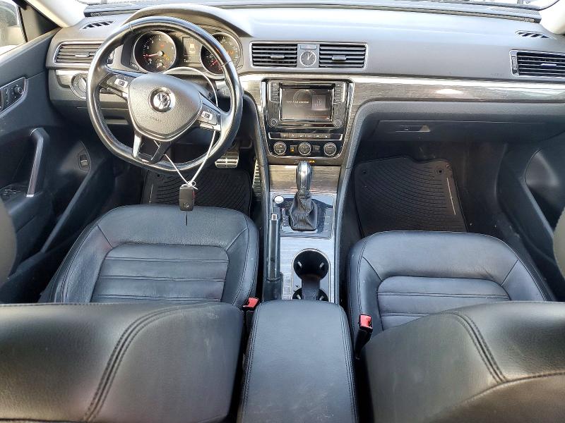 Photo 8 from auction – 2017 VOLKSWAGEN PASSAT SEL with VIN 1VWCT7A37HC071399
