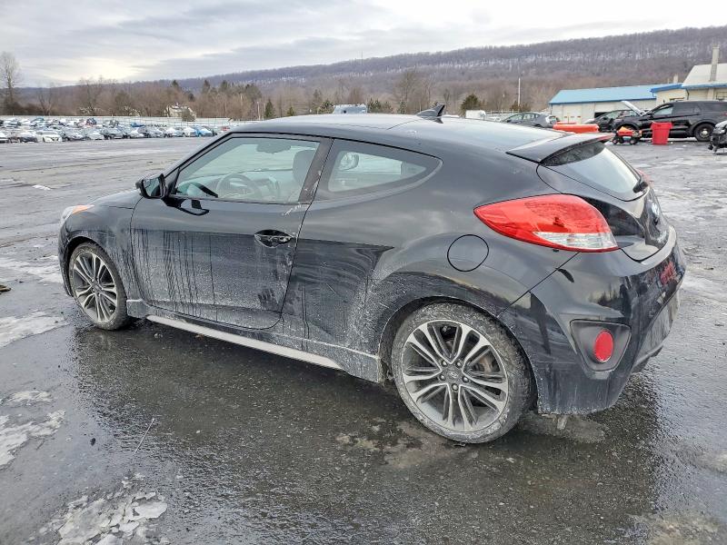 Photo 2 from auction – 2016 HYUNDAI VELOSTER with VIN KMHTC6AE0GU272046