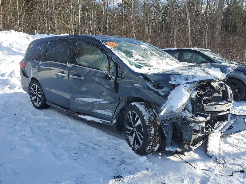 Photo 4 from auction – 2018 HONDA ODYSSEY TO with VIN 5FNRL6H88JB506562