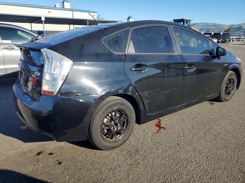 Photo 3 from auction – 2011 TOYOTA PRIUS with VIN JTDKN3DU8B0268404