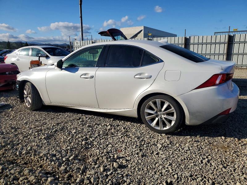Photo 2 from auction – 2016 LEXUS IS 200T with VIN JTHBA1D23G5029754