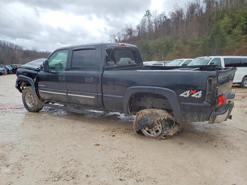 Photo 2 from auction – 2003 CHEVROLET SILVERADO with VIN 1GCHK23G03F111005