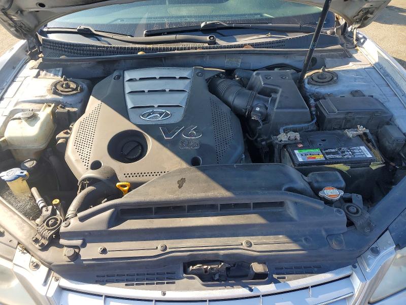 Photo 11 from auction – 2008 HYUNDAI AZERA SE with VIN KMHFC46FX8A310243