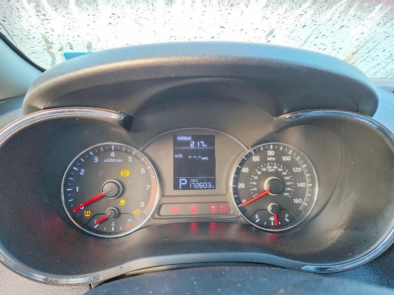 Photo 9 from auction – 2015 KIA FORTE LX with VIN KNAFX4A61F5340296