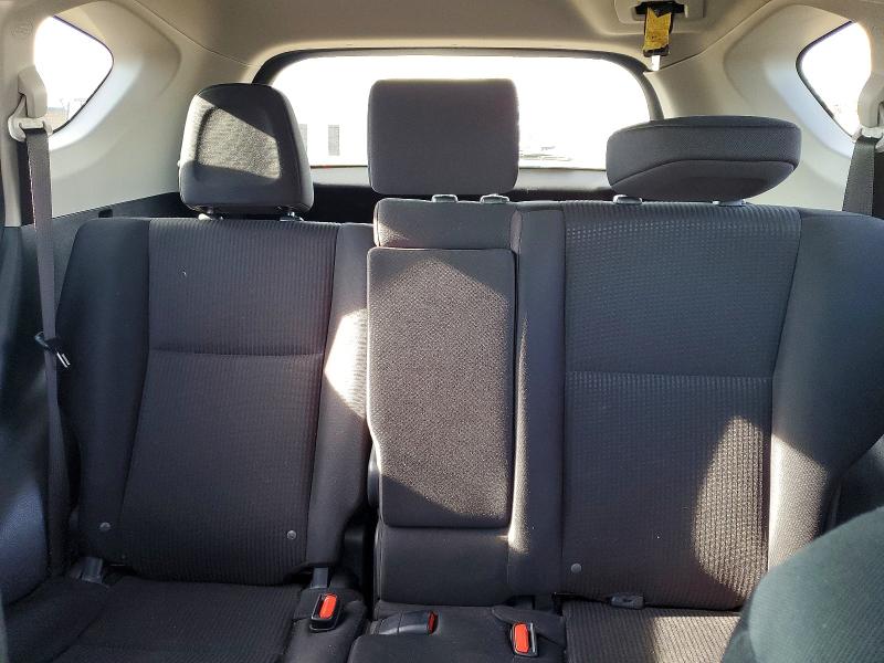 Photo 10 from auction – 2017 TOYOTA RAV4 LE with VIN JTMBFREV5HJ141359
