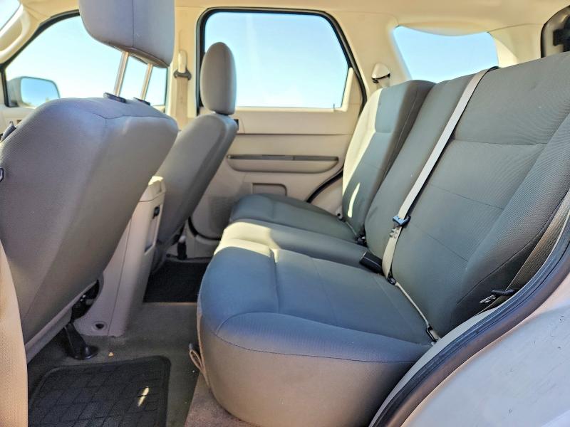 Photo 11 from auction – 2009 FORD ESCAPE with VIN 1FMCU02769KA59031
