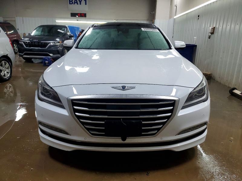 Photo 5 from auction – 2015 HYUNDAI GENESIS 5. with VIN KMHGN4JF2FU016935
