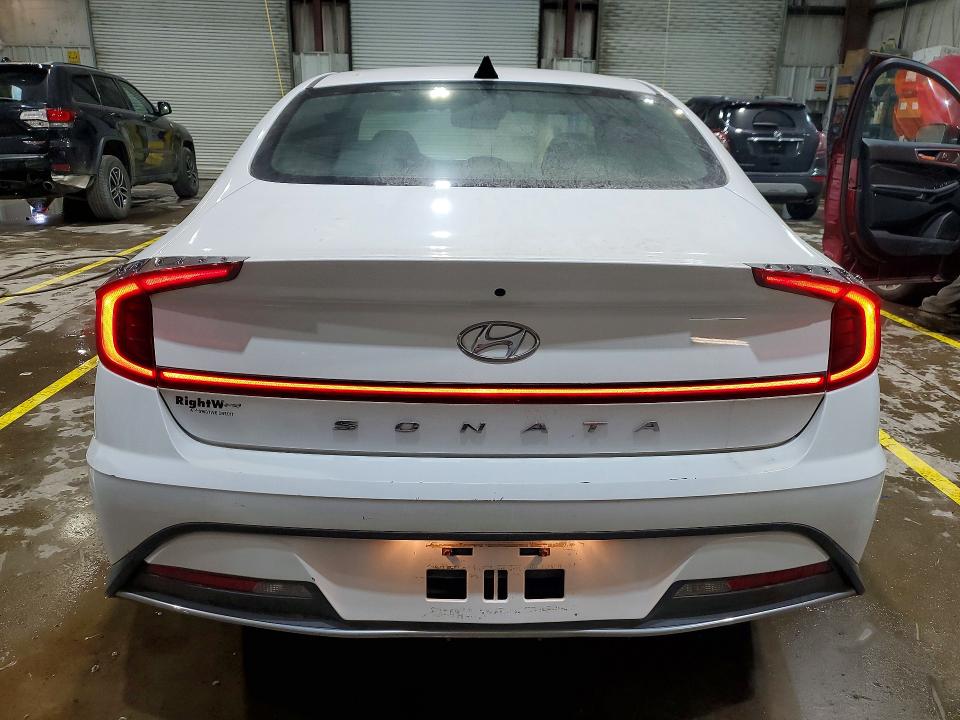 Photo 6 from auction – 2021 HYUNDAI SONATA with VIN 5NPEG4JA2MH104529
