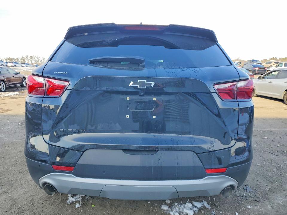 Photo 6 from auction – 2022 CHEVROLET BLAZER with VIN 3GNKBCR43NS155384