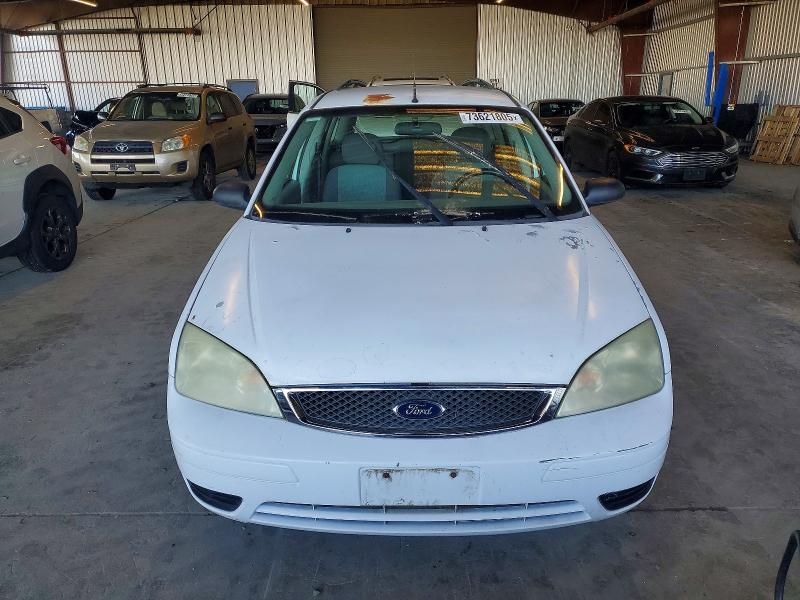 Photo 5 from auction – 2005 FORD FOCUS ZXW with VIN 1FAFP36N35W157736