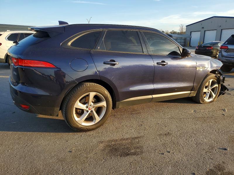 Photo 3 from auction – 2017 JAGUAR F-PACE PRE with VIN SADCJ2BV8HA883791