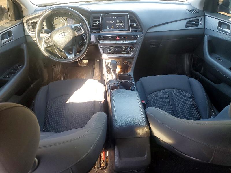 Photo 8 from auction – 2019 HYUNDAI SONATA SE with VIN 5NPE24AF0KH745119
