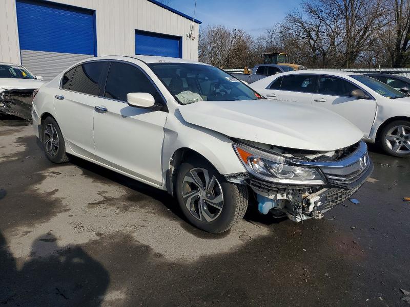 Photo 4 from auction – 2017 HONDA ACCORD LX with VIN 1HGCR2F36HA118206