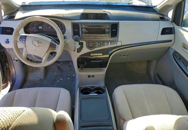 Photo 8 from auction – 2013 TOYOTA SIENNA with VIN 5TDKK3DCXDS347802