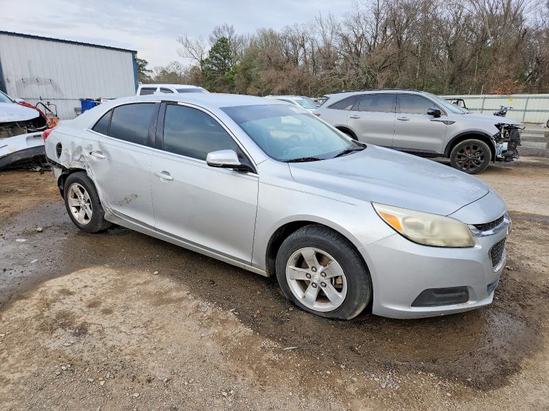 Photo 4 from auction – 2015 CHEVROLET MALIBU 1LT with VIN 1G11C5SL0FF209768