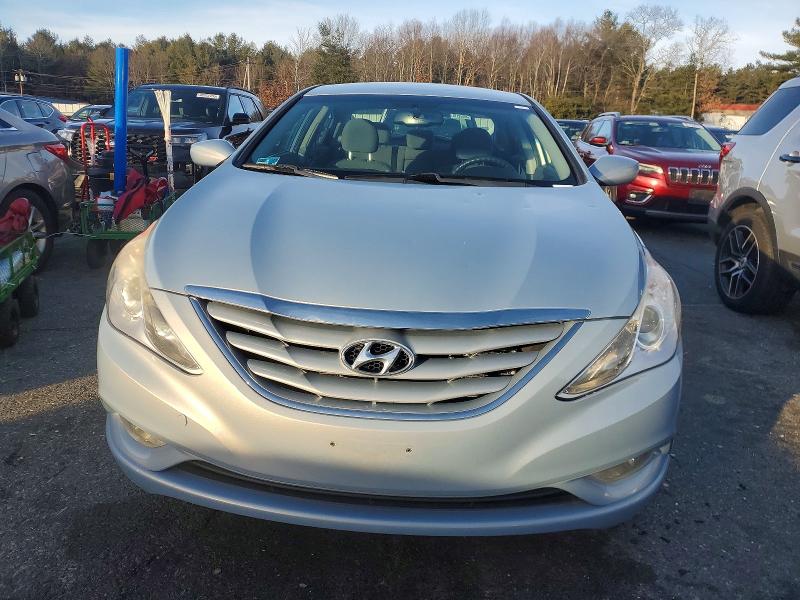 Photo 5 from auction – 2013 HYUNDAI SONATA with VIN 5NPEB4ACXDH666890