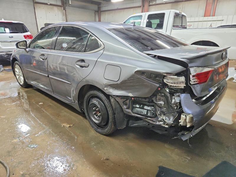 Photo 2 from auction – 2013 LEXUS ES 300H with VIN JTHBW1GGXD2022015