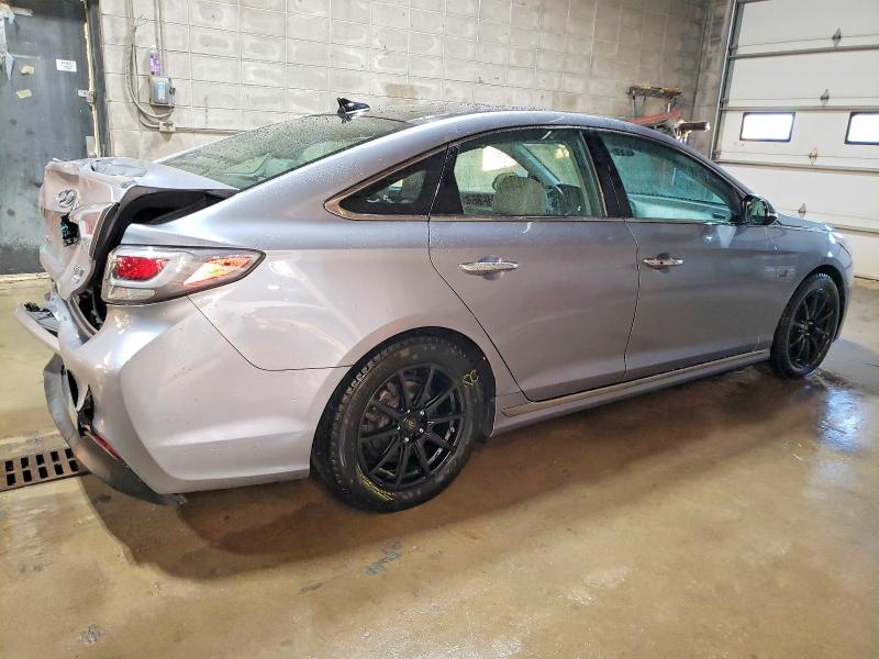 Photo 3 from auction – 2016 HYUNDAI SONATA with VIN KMHE34L16GA032041