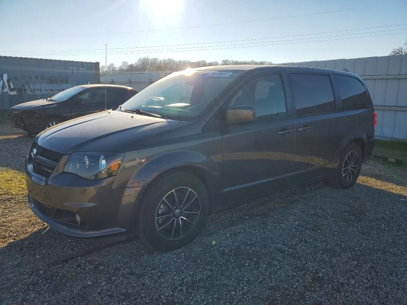 DODGE GRAND CARA 2018 with VIN 2C4RDGBG8JR153182 - Photo from auction