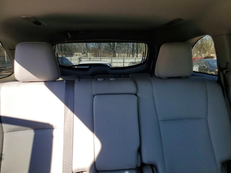 Photo 10 from auction – 2019 TOYOTA HIGHLANDER with VIN 5TDZARFH0KS043761