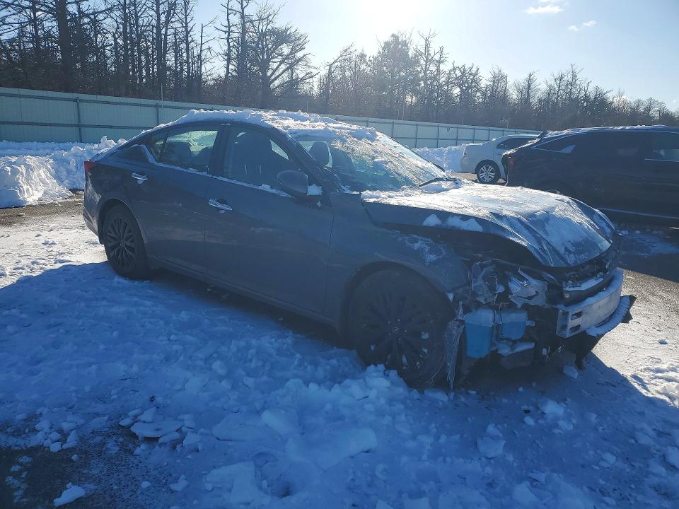Photo 4 from auction – 2025 NISSAN ALTIMA with VIN 1N4BL4DV9SN330227
