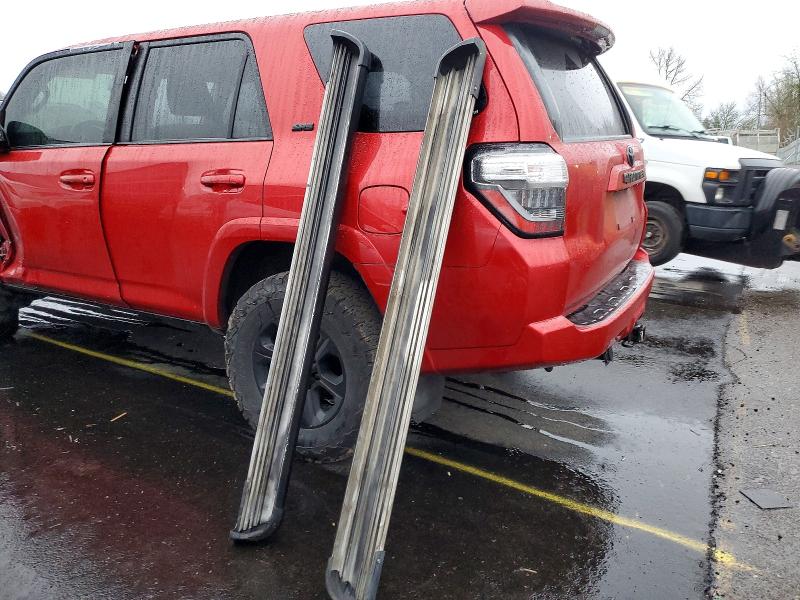 Photo 12 from auction – 2015 TOYOTA 4RUNNER SR with VIN JTEBU5JR3F5233580
