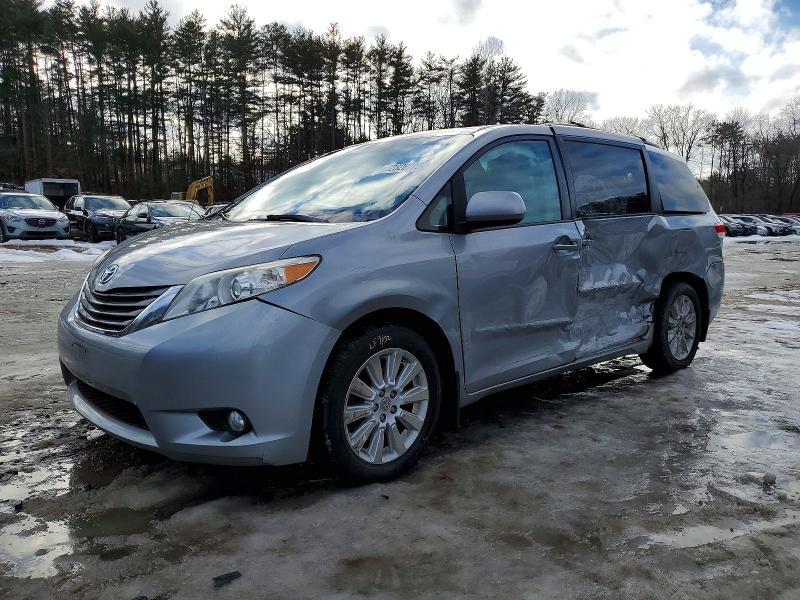 Photo 1 from auction – 2012 TOYOTA SIENNA XLE with VIN 5TDDK3DC3CS042682