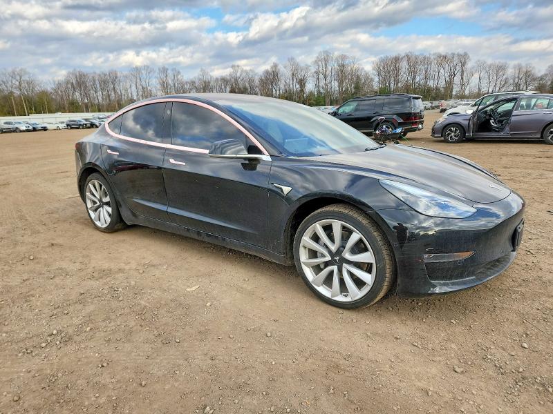 Photo 4 from auction – 2018 TESLA MODEL 3 with VIN 5YJ3E1EB6JF135761