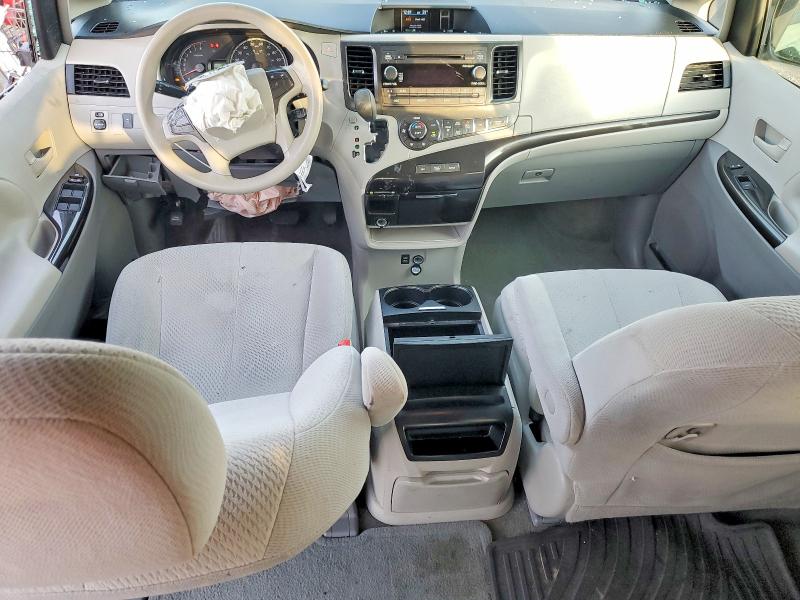 Photo 8 from auction – 2014 TOYOTA SIENNA with VIN 5TDKK3DCXES419731