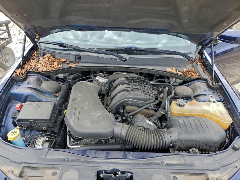 Photo 11 from auction – 2015 CHRYSLER 300 LIMITE with VIN 2C3CCAAG9FH929599