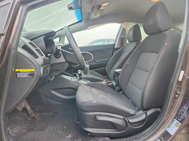 Фото 7 с аукциона – 2018 KIA FORTE LX с VIN 3KPFL4A75JE214849