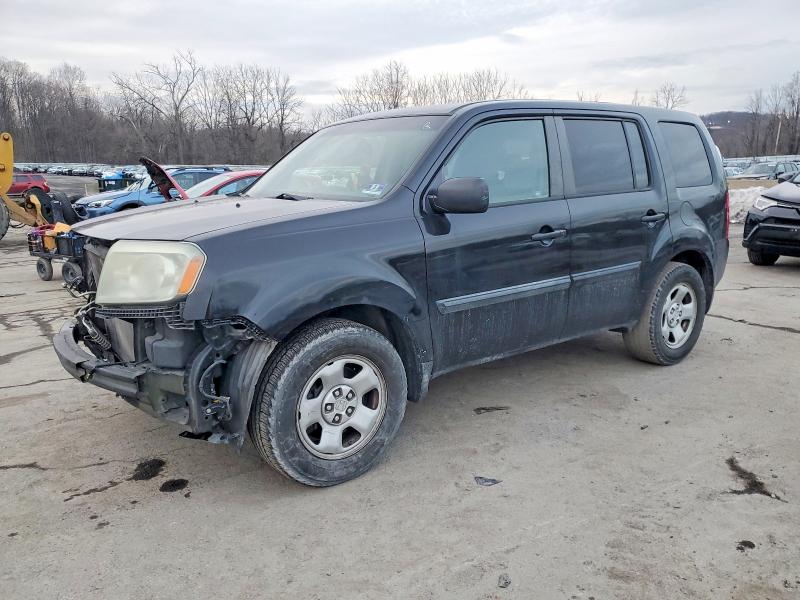 HONDA PILOT LX 2011 with VIN 5FNYF4H21BB014444 - Photo from auction