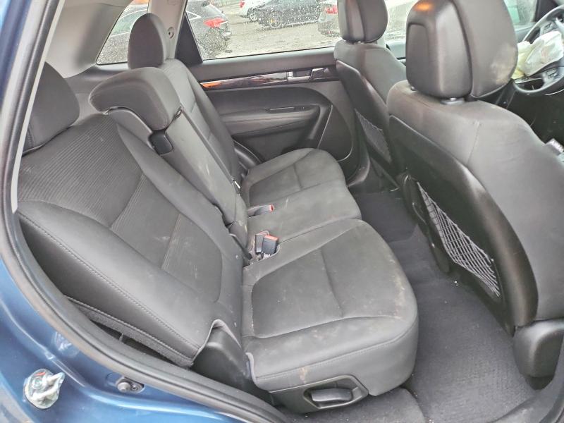 Photo 11 from auction – 2014 KIA SORENTO with VIN 5XYKT3A66EG480812