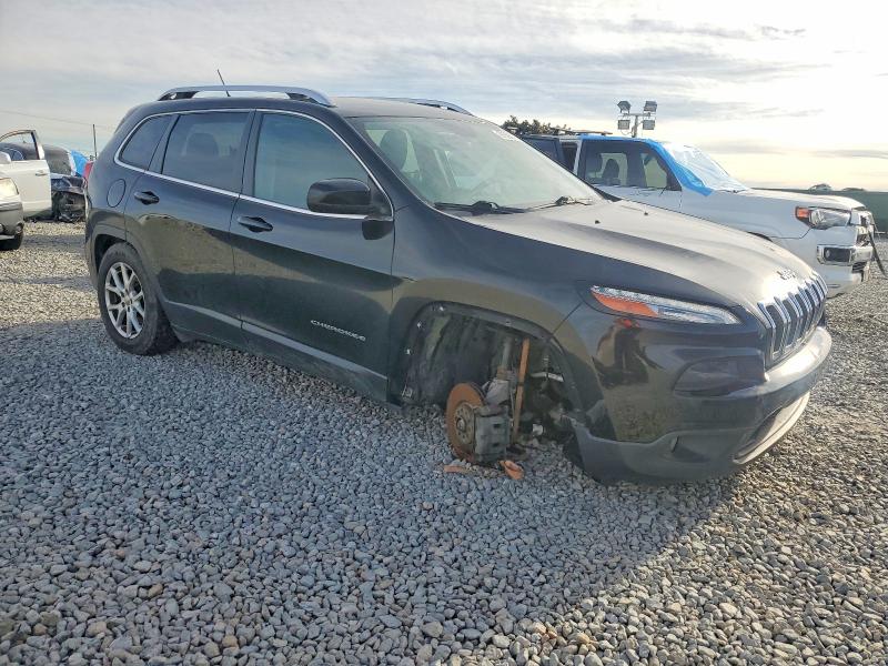 Photo 4 from auction – 2018 JEEP CHEROKEE L with VIN 1C4PJMCB5JD564155