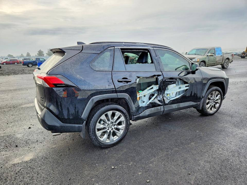 Photo 3 from auction – 2024 TOYOTA RAV4 XLE P with VIN 2T3A1RFV2RW489101